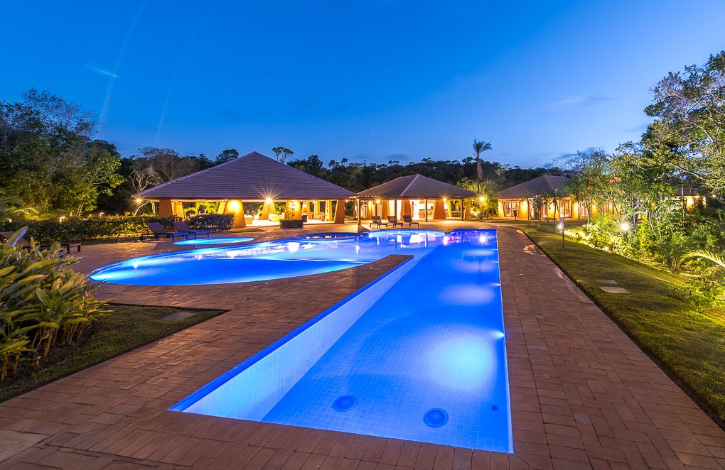 Clube do Condomínio Ilha dos Pássaros, empreendimento do Grupo Enseada Realty (2013)