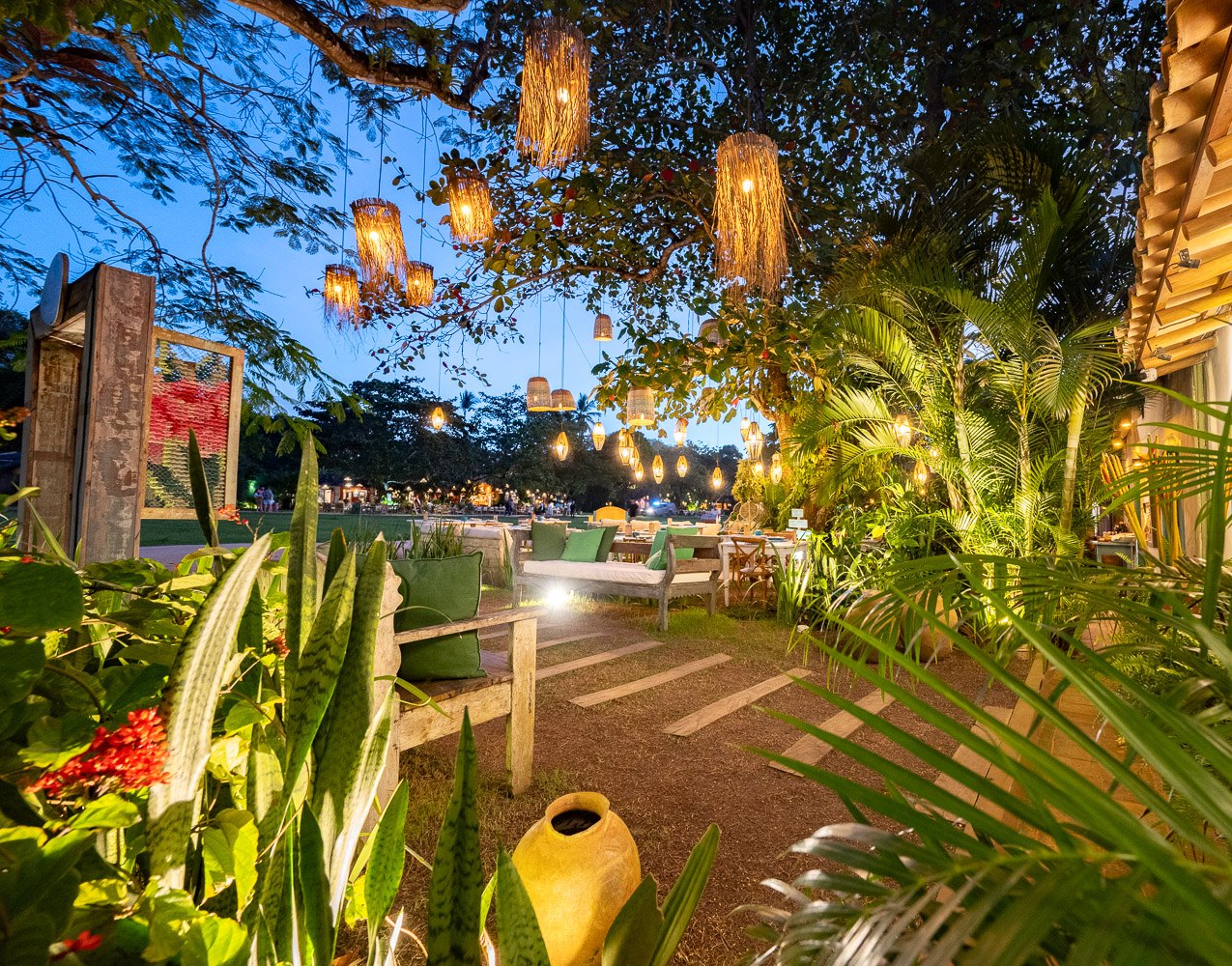 Fim de tarde no Quadrado de Trancoso, Bahia