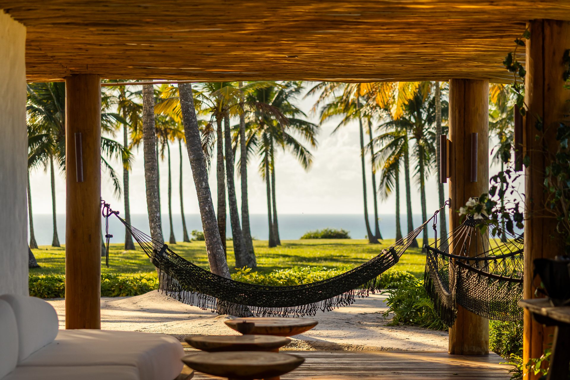 Rede em varanda com vista para o mar, bem-estar em Taípe, Trancoso